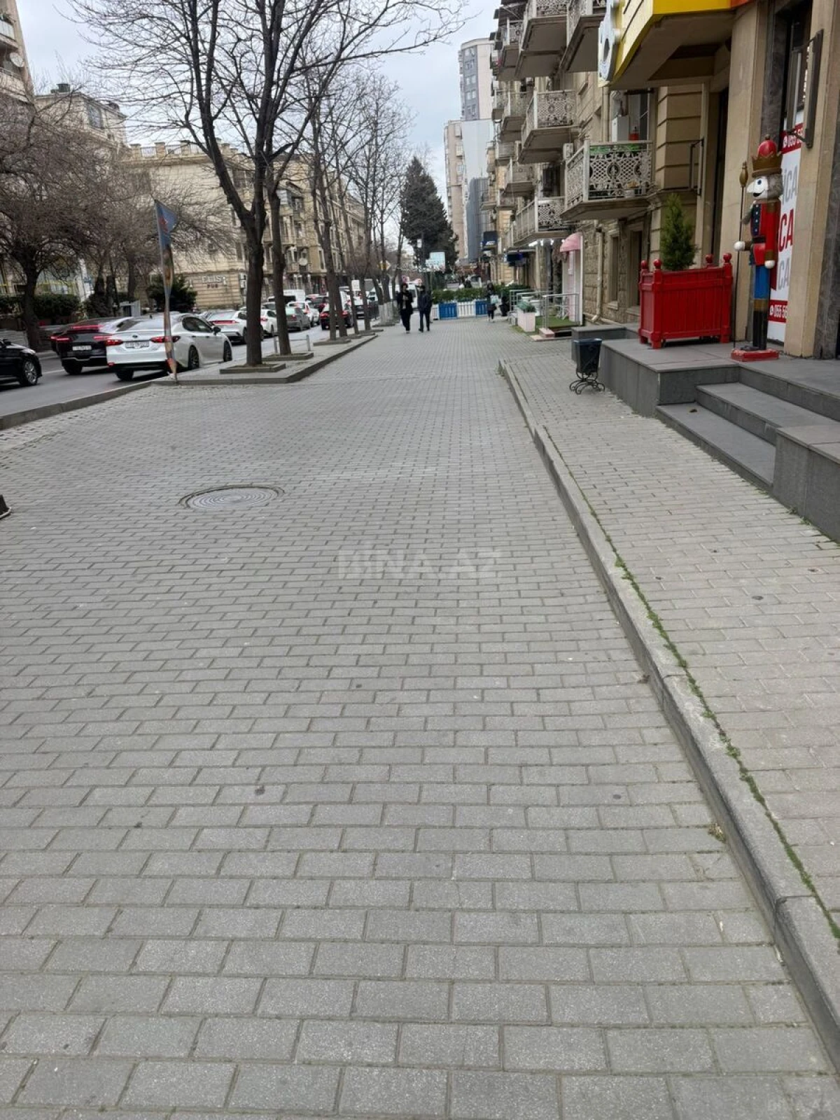 Kirayə verilir obyekt 180 m²