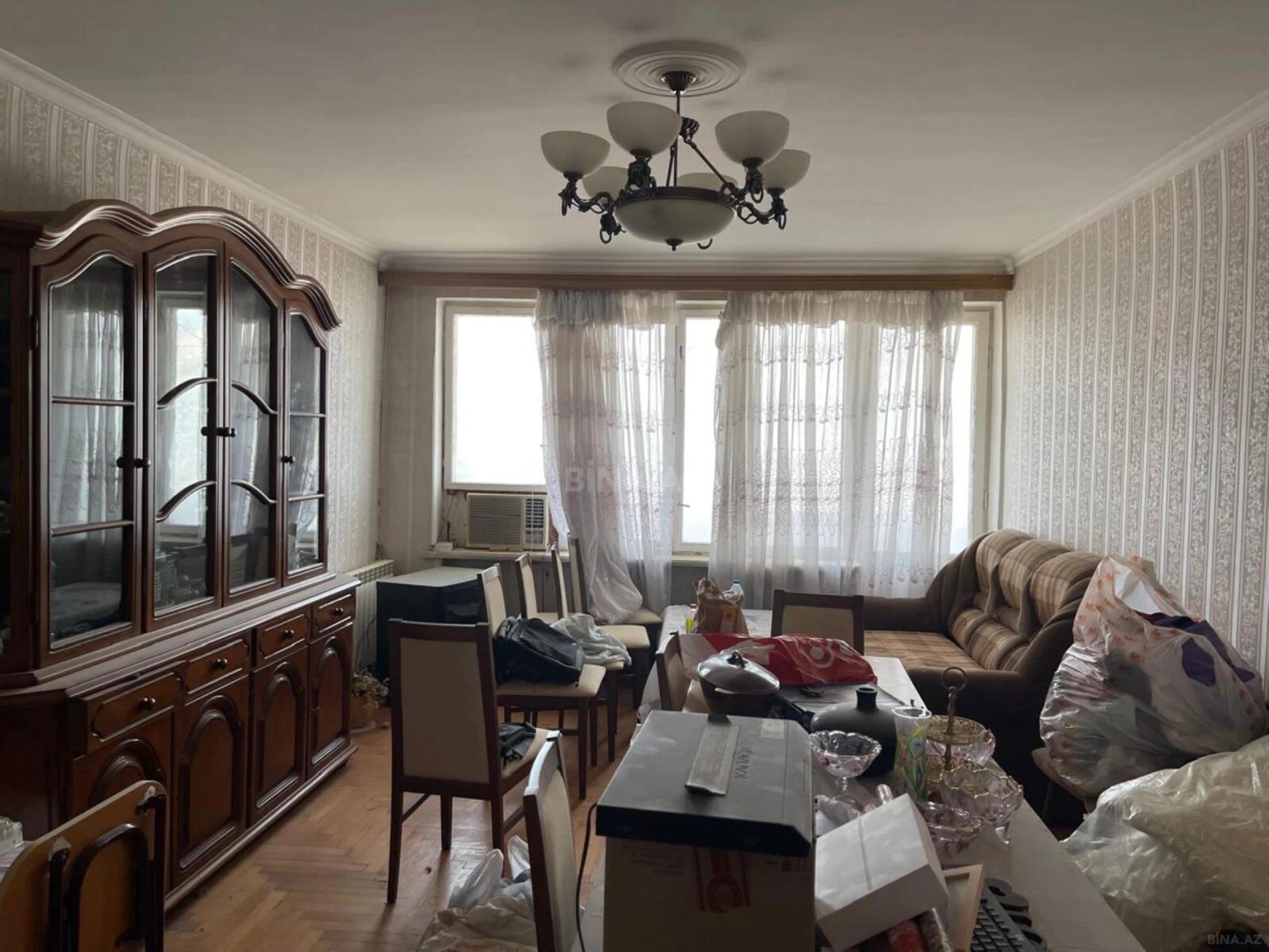 Satılır 3 otaqlı mənzil 115 m²
