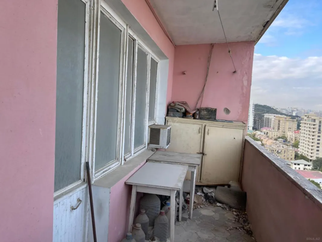 Satılır 3 otaqlı mənzil 115 m²