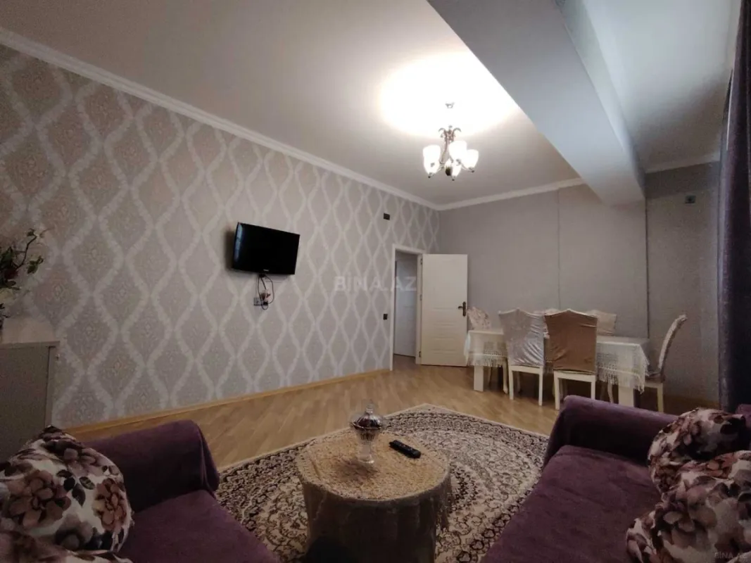 Satılır 4 otaqlı mənzil 133 m²