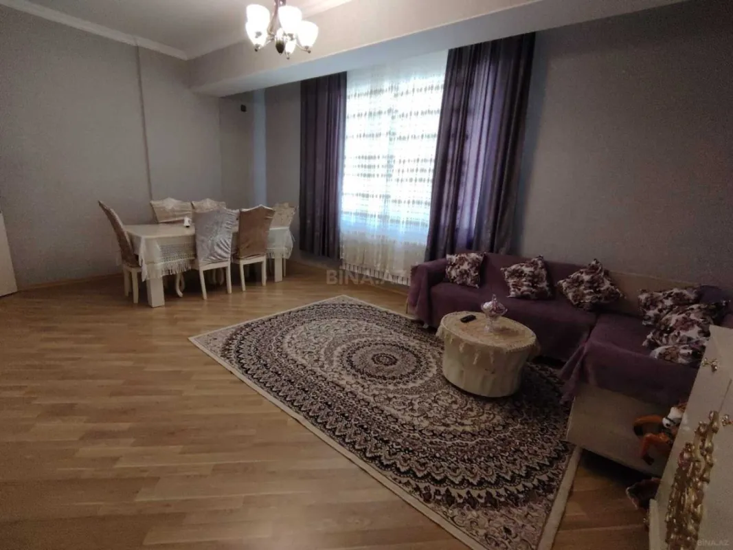 Satılır 4 otaqlı mənzil 133 m²