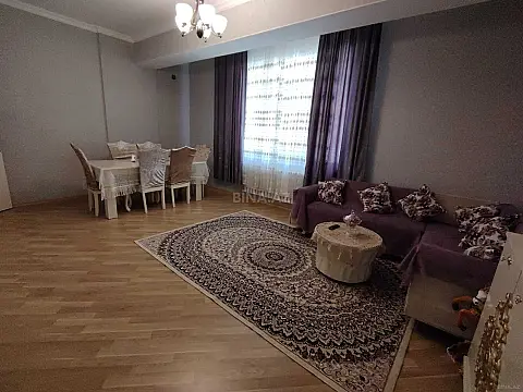 Satılır 4 otaqlı mənzil 133 m²