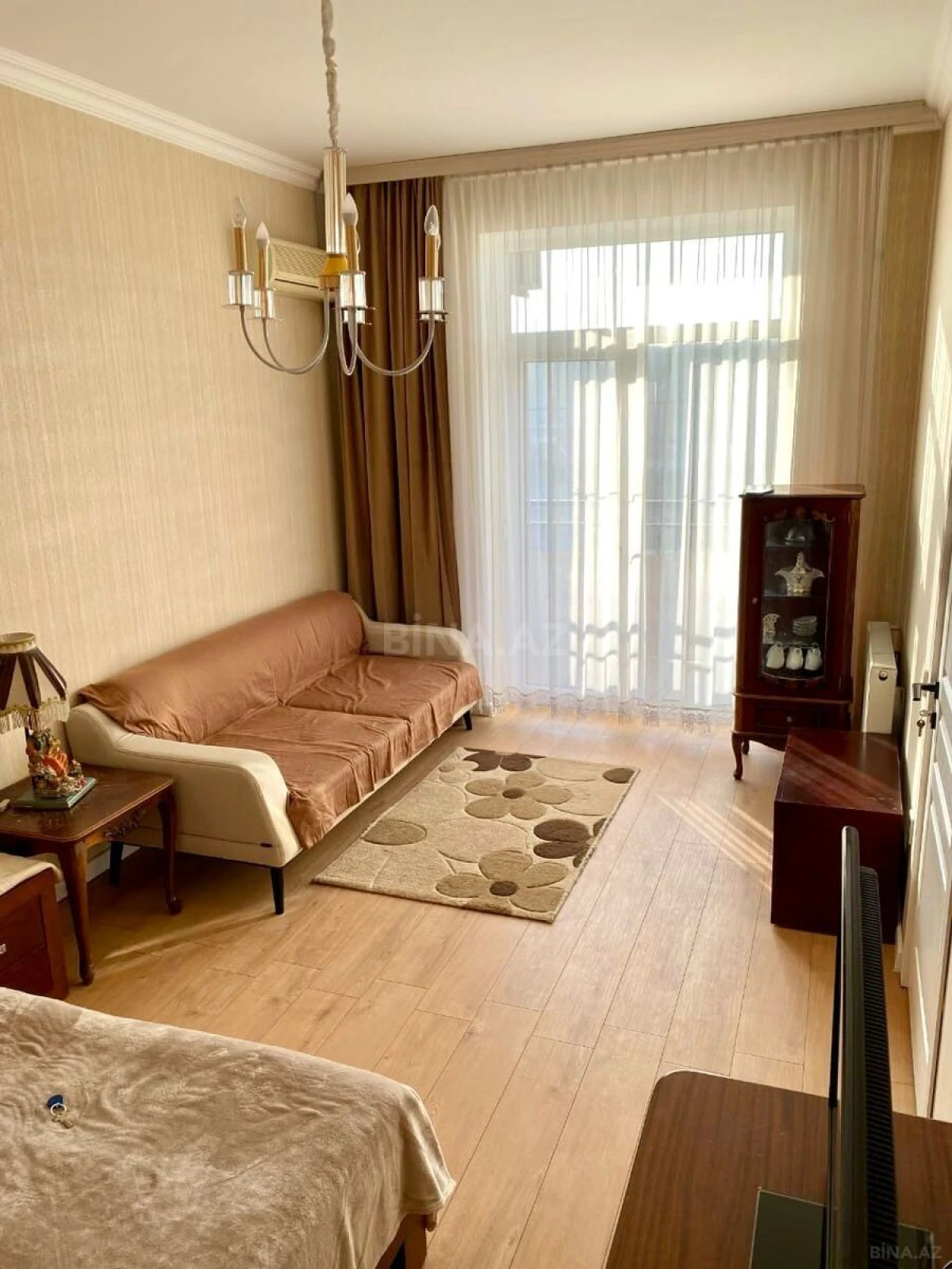 Satılır 1 otaqlı mənzil 42 m²