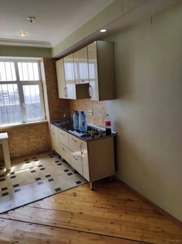 Kirayə verilir 2 otaqlı mənzil 55 m²