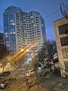 Satılır 1 otaqlı mənzil 42 m²