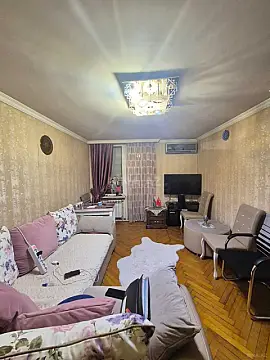 Satılır 1 otaqlı mənzil 42 m²