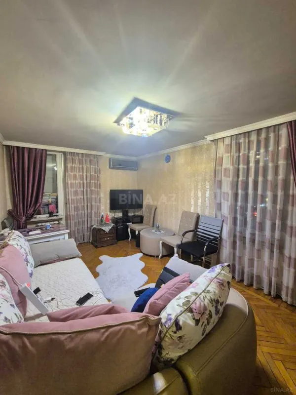 Satılır 1 otaqlı mənzil 42 m²