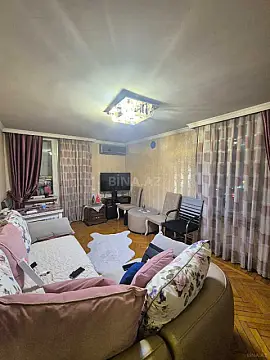 Satılır 1 otaqlı mənzil 42 m²