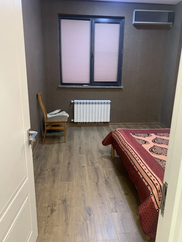 Kirayə verilir 3 otaqlı mənzil 130 m²