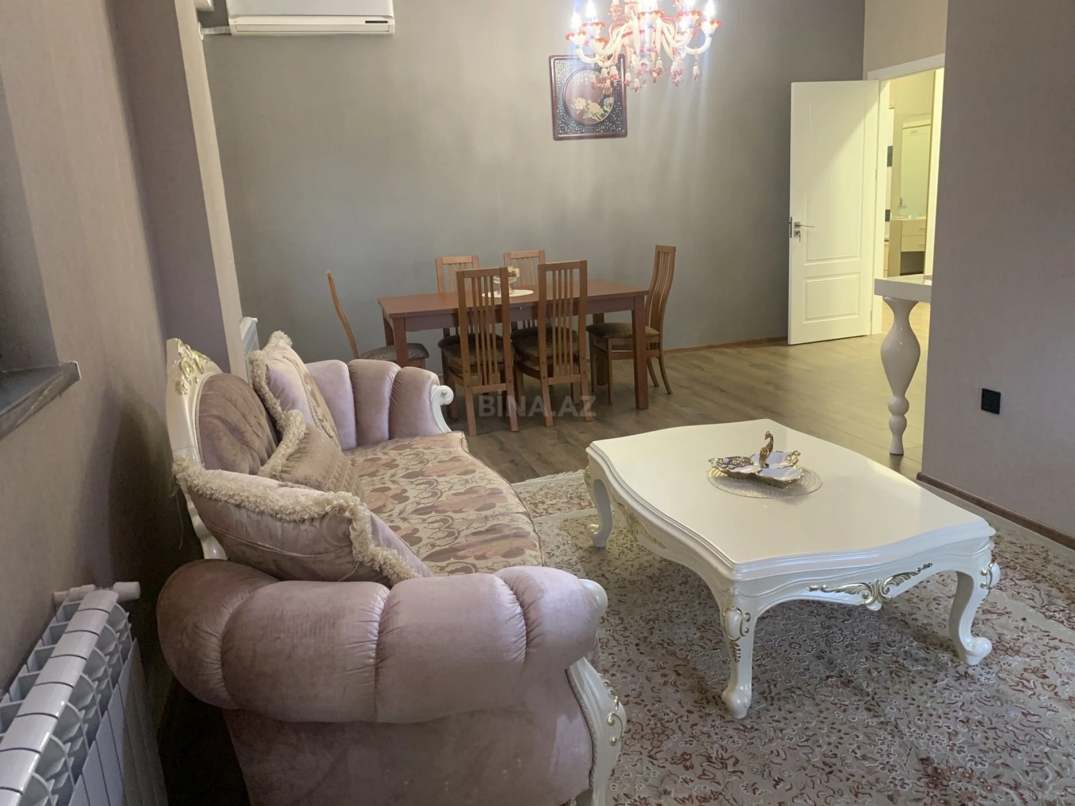 Kirayə verilir 3 otaqlı mənzil 130 m²