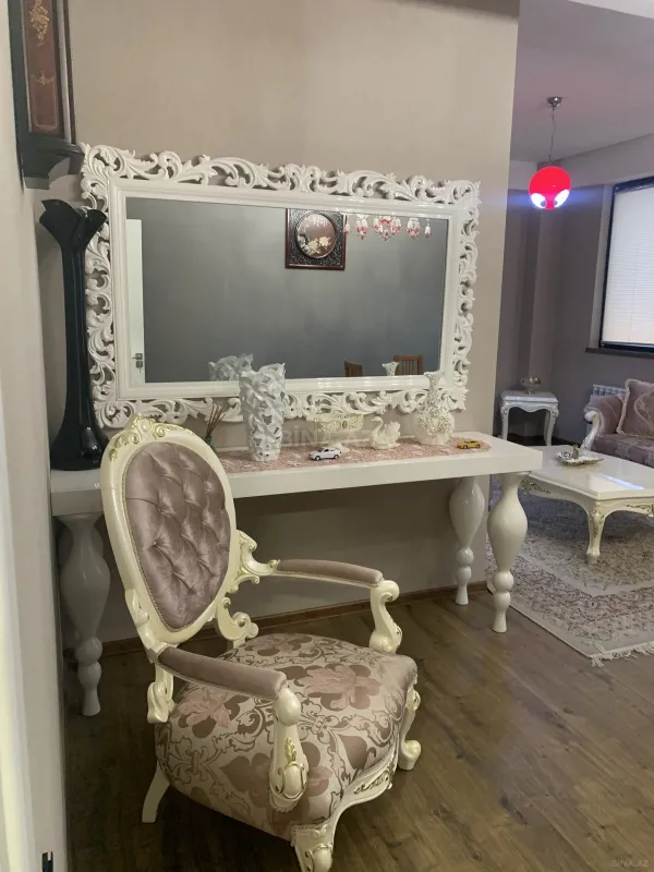 Kirayə verilir 3 otaqlı mənzil 130 m²