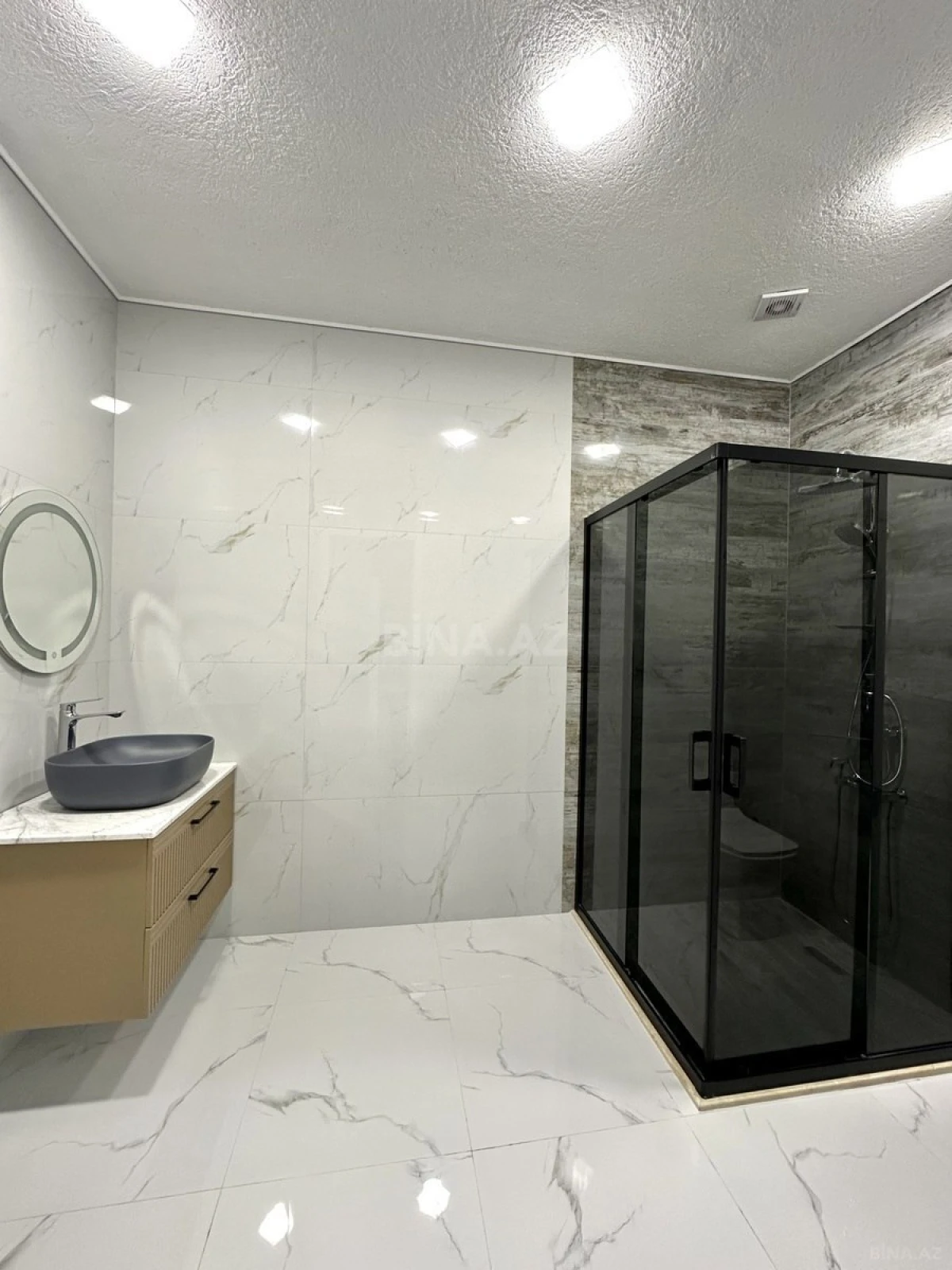 Satılır 4 otaqlı həyət evi 270 m²