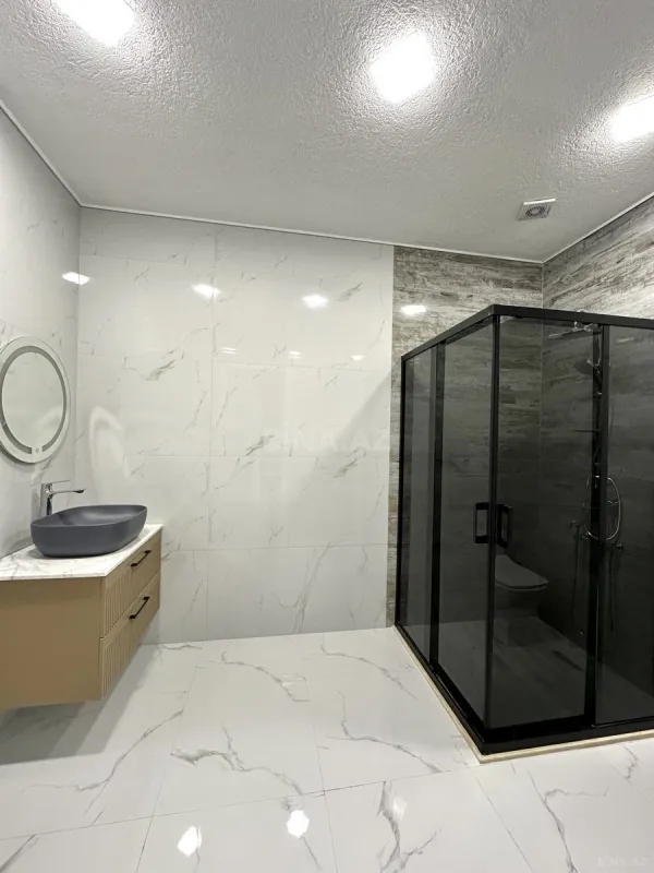 Satılır 4 otaqlı həyət evi 270 m²