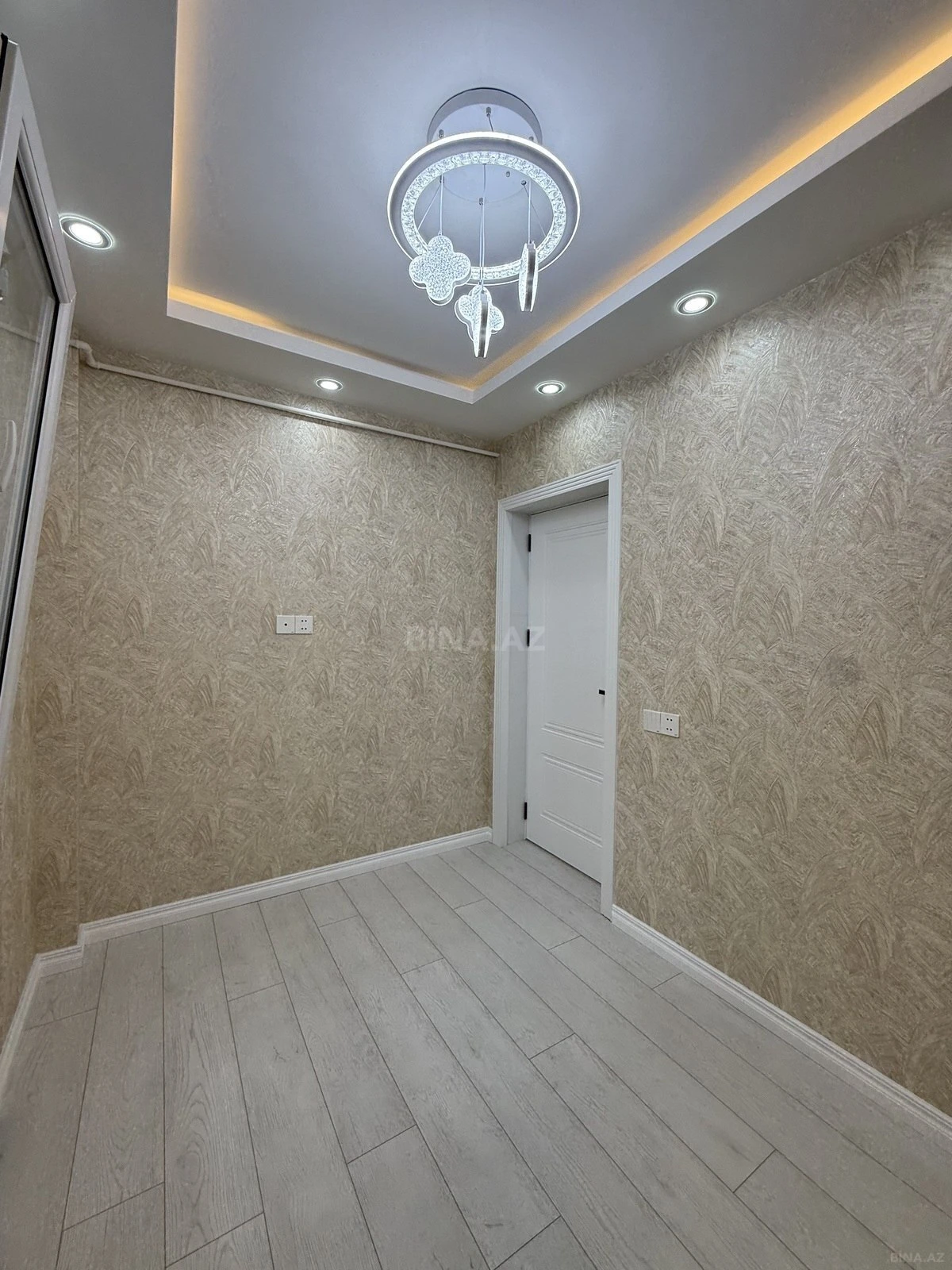 Satılır 3 otaqlı mənzil 65 m²