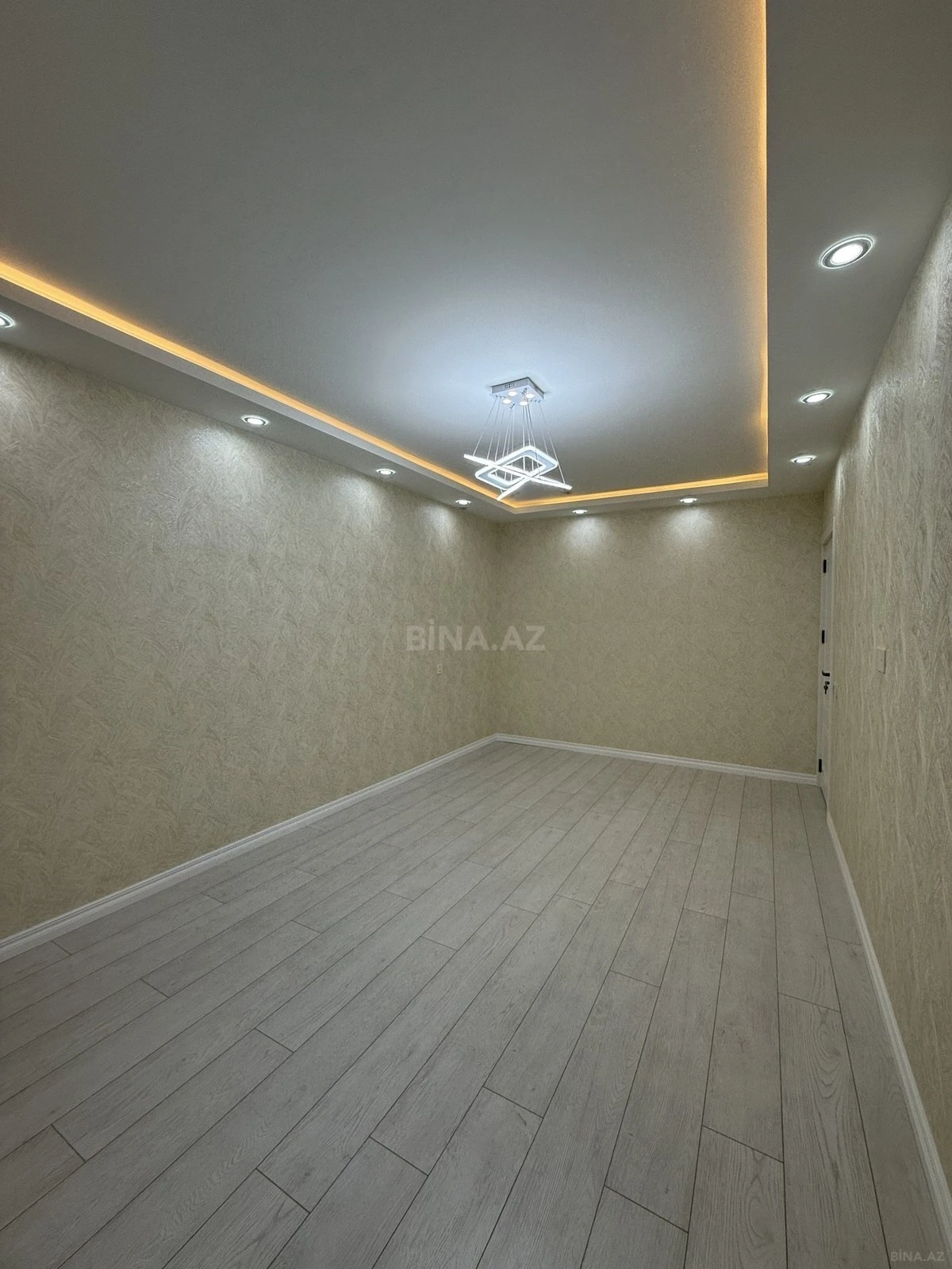 Satılır 3 otaqlı mənzil 65 m²