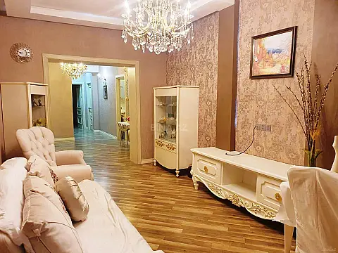 Satılır 4 otaqlı mənzil 135 m² — Xırdalan 4 otaq 135.00 m²