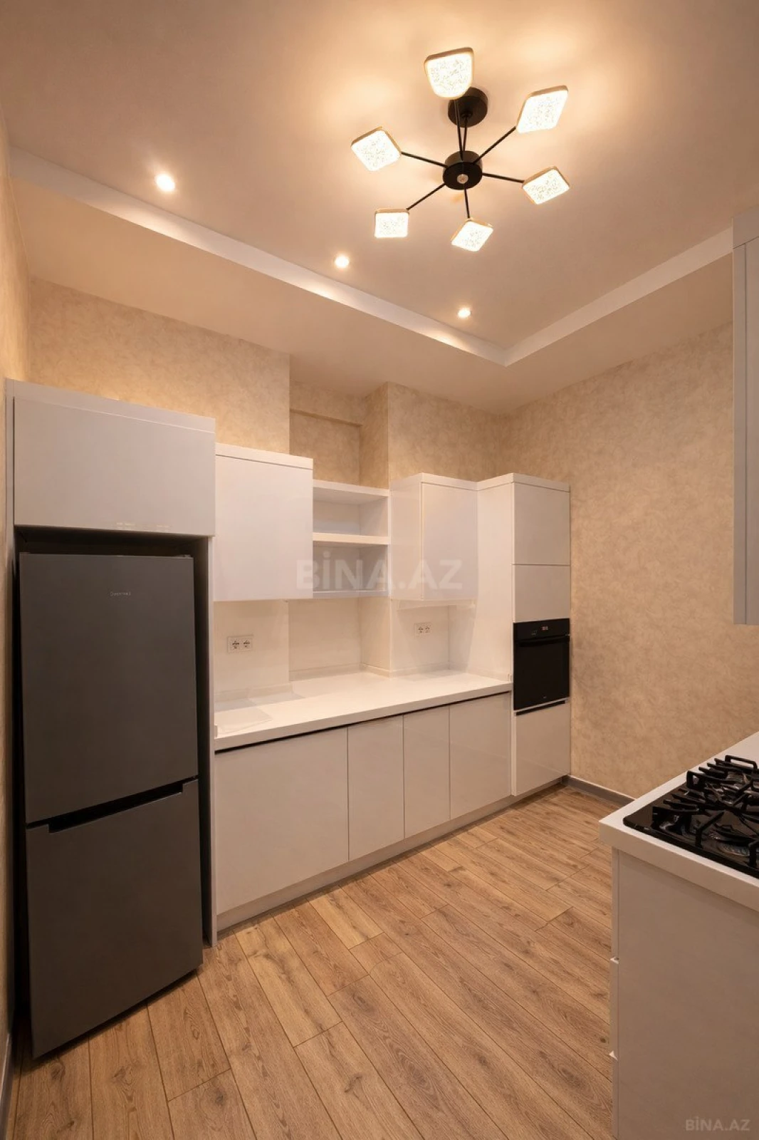 Satılır 2 otaqlı mənzil 90.6 m²