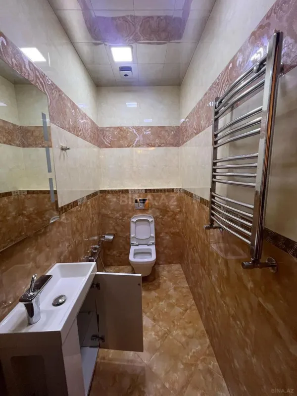 Kirayə verilir 4 otaqlı mənzil 200 m²