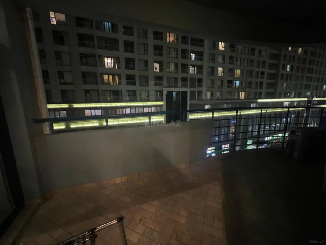 Kirayə verilir 4 otaqlı mənzil 200 m²