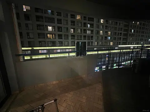 Kirayə verilir 4 otaqlı mənzil 200 m²