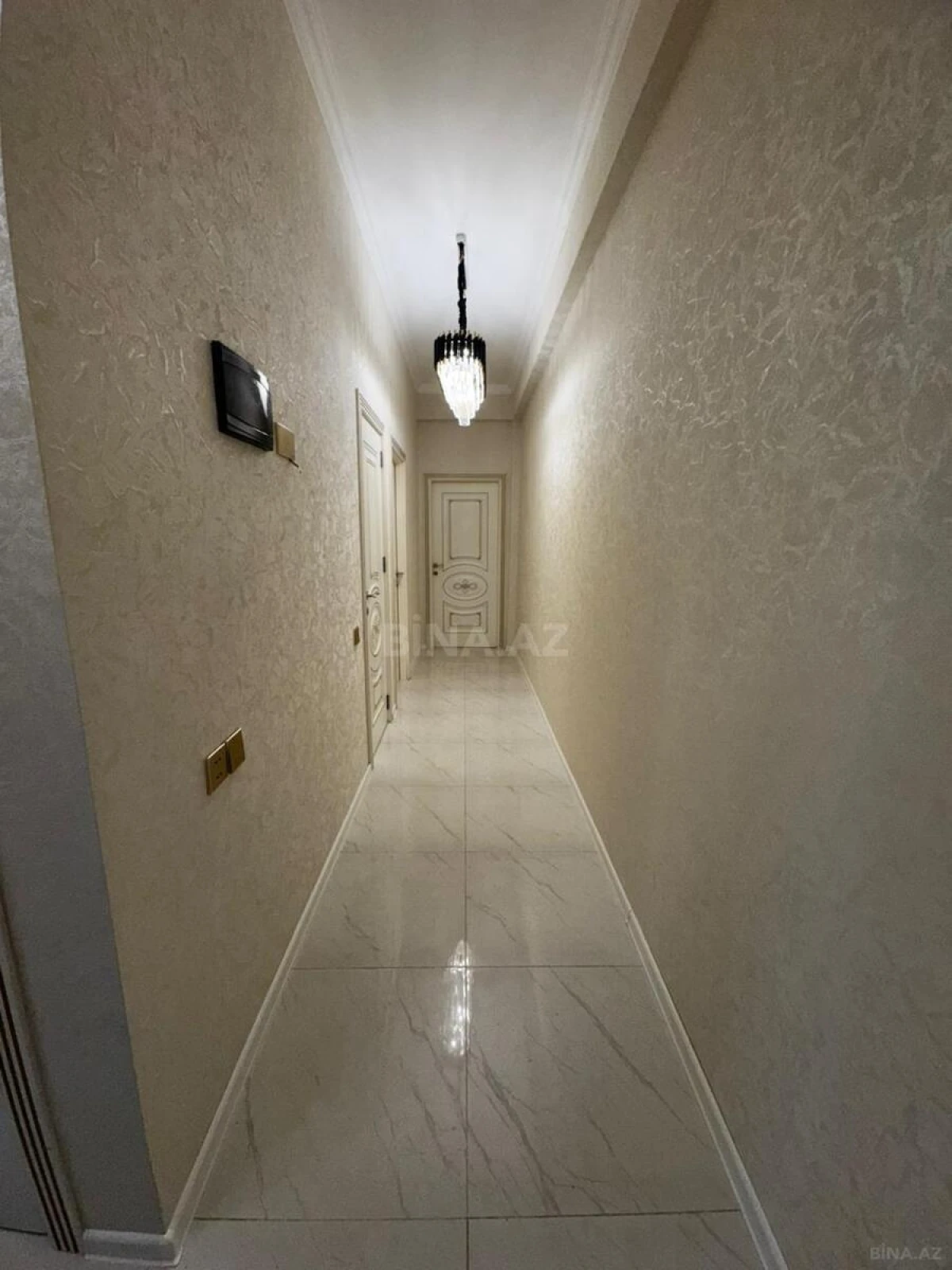 Satılır 3 otaqlı mənzil 83 m²