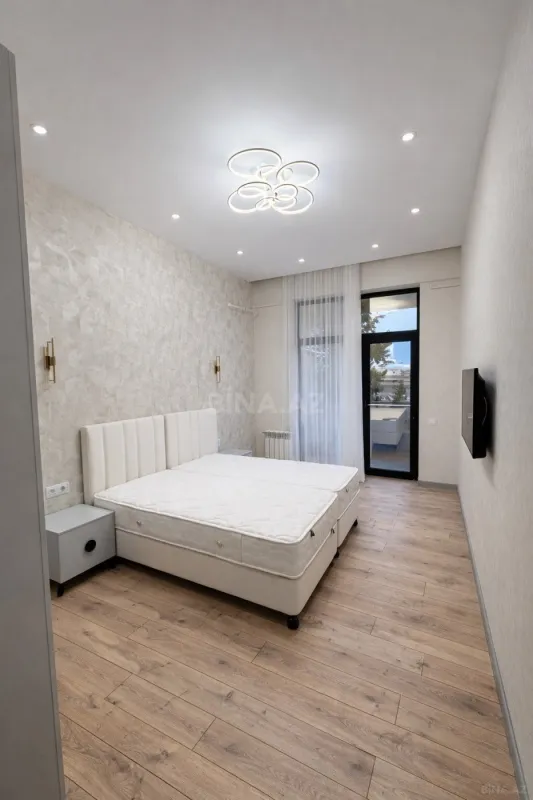 Satılır 2 otaqlı mənzil 89 m²