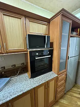 Kirayə verilir 4 otaqlı mənzil 150 m²