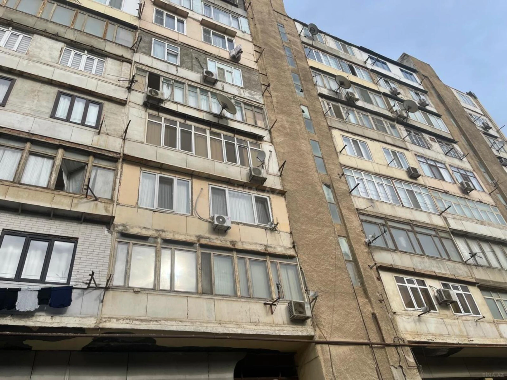 Satılır 3 otaqlı mənzil 115 m²