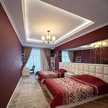 Satılır 4 otaqlı mənzil 180 m²