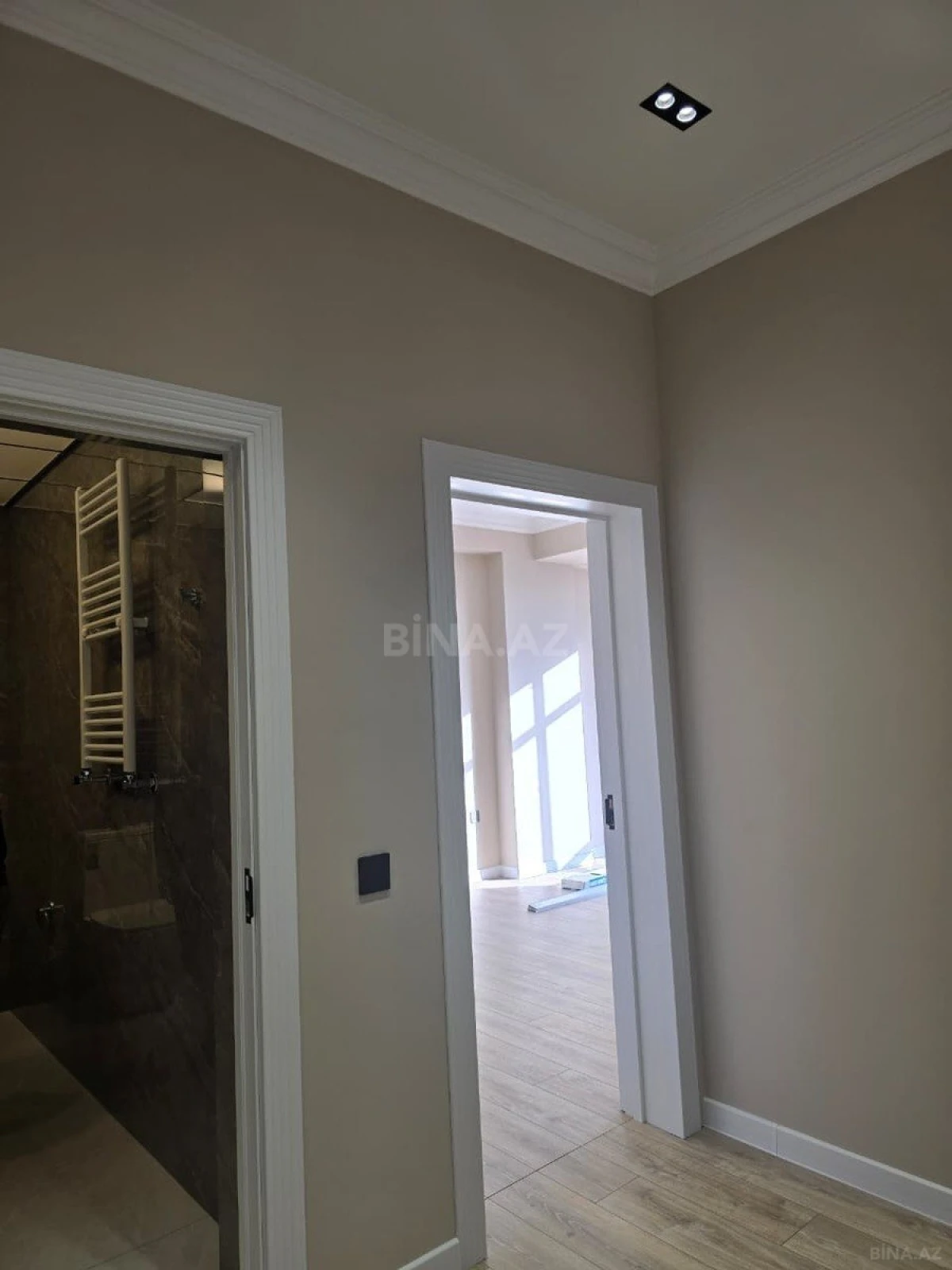 Kirayə verilir 2 otaqlı mənzil 85 m²