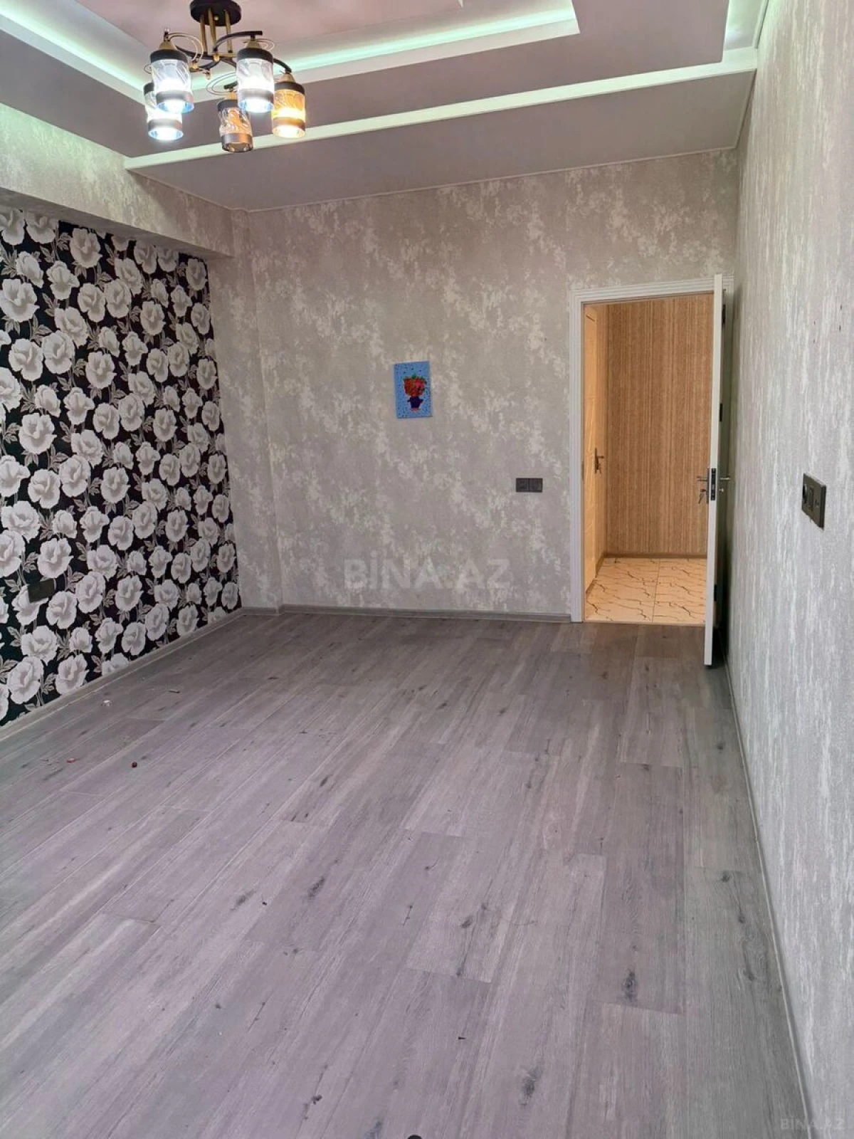 Kirayə verilir 2 otaqlı ofis 92 m²