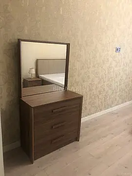 Kirayə verilir 3 otaqlı mənzil 173 m²