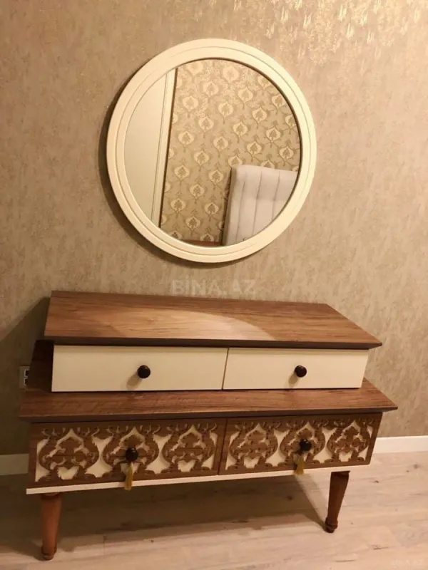 Kirayə verilir 3 otaqlı mənzil 173 m²