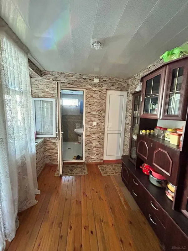 Satılır 4 otaqlı həyət evi 160 m²