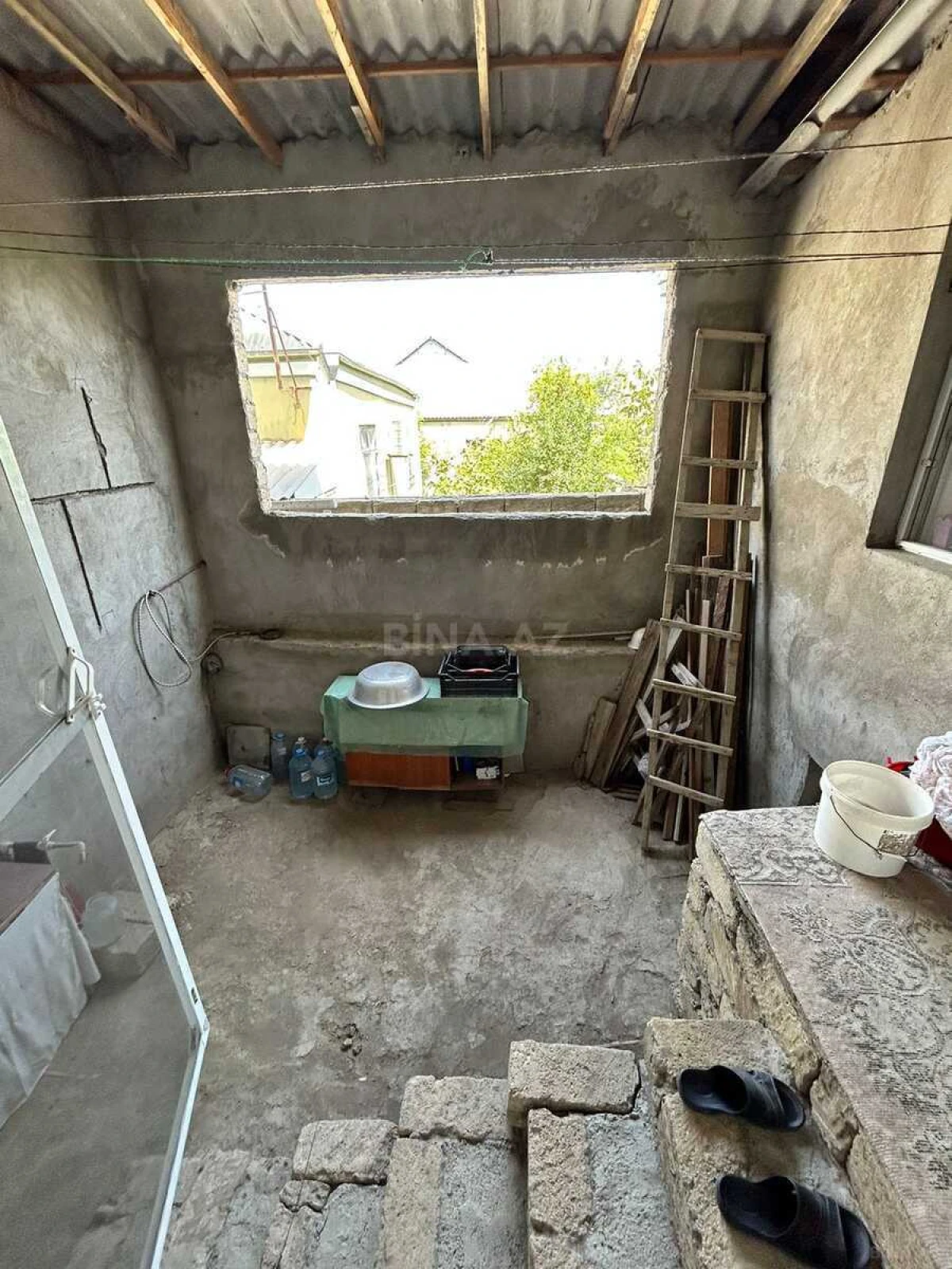 Satılır 4 otaqlı həyət evi 160 m²