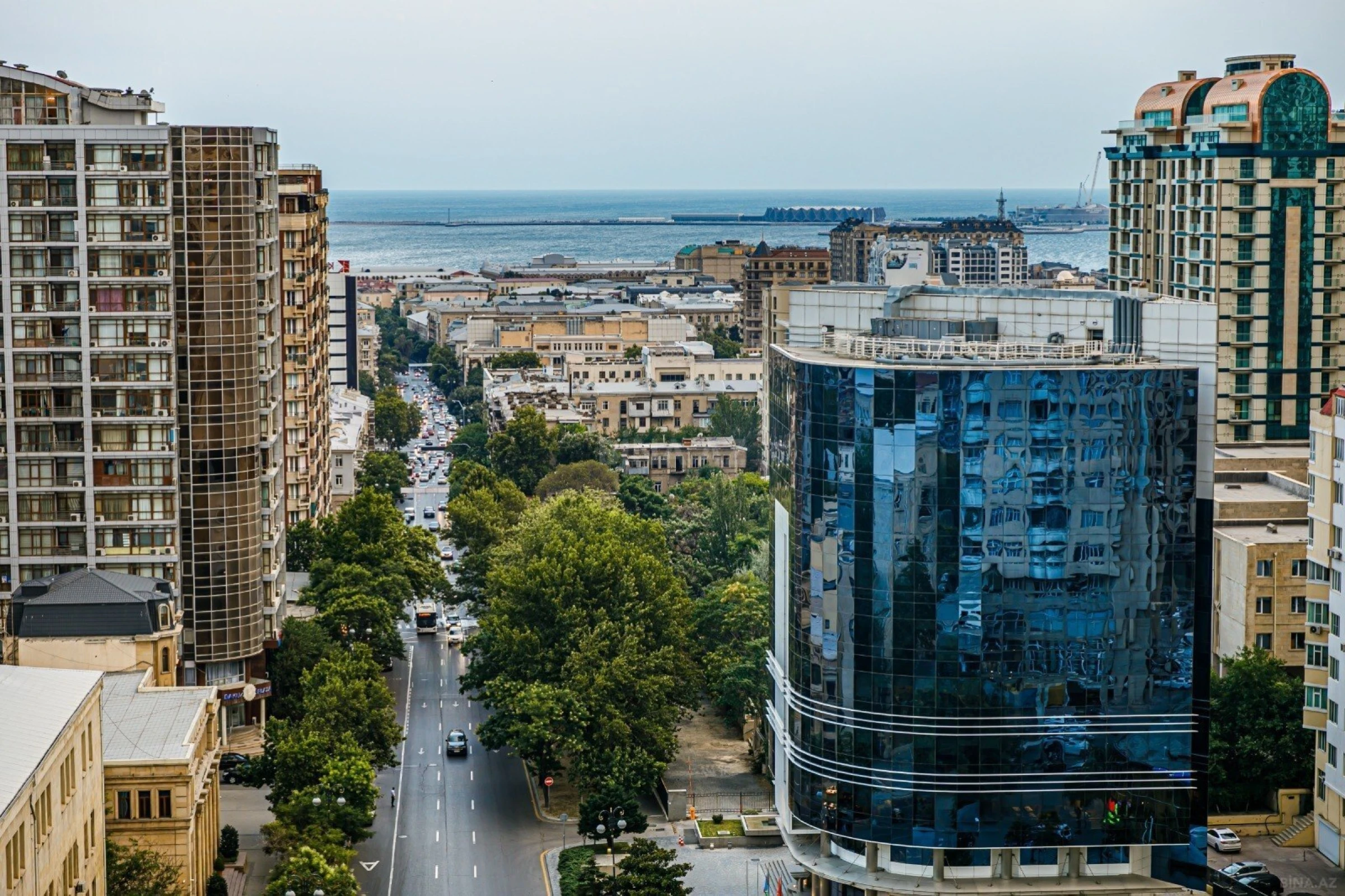 Kirayə verilir 2 otaqlı mənzil 112 m²