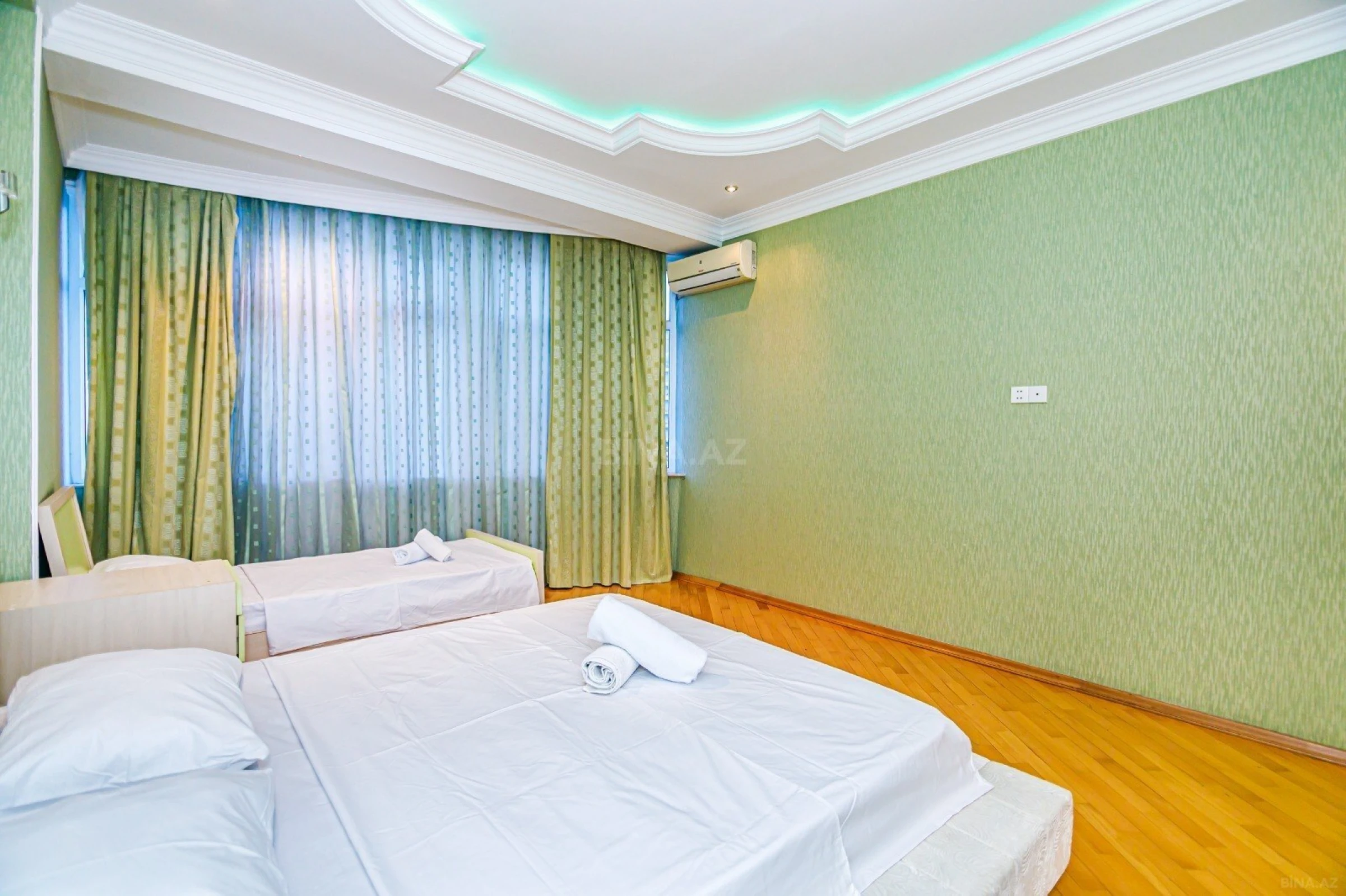 Kirayə verilir 2 otaqlı mənzil 112 m²