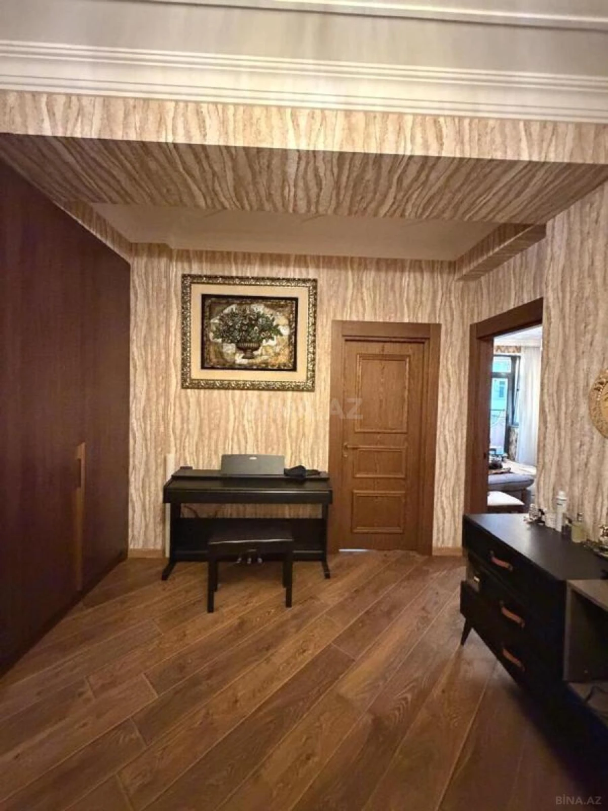 Satılır 2 otaqlı mənzil 70 m²