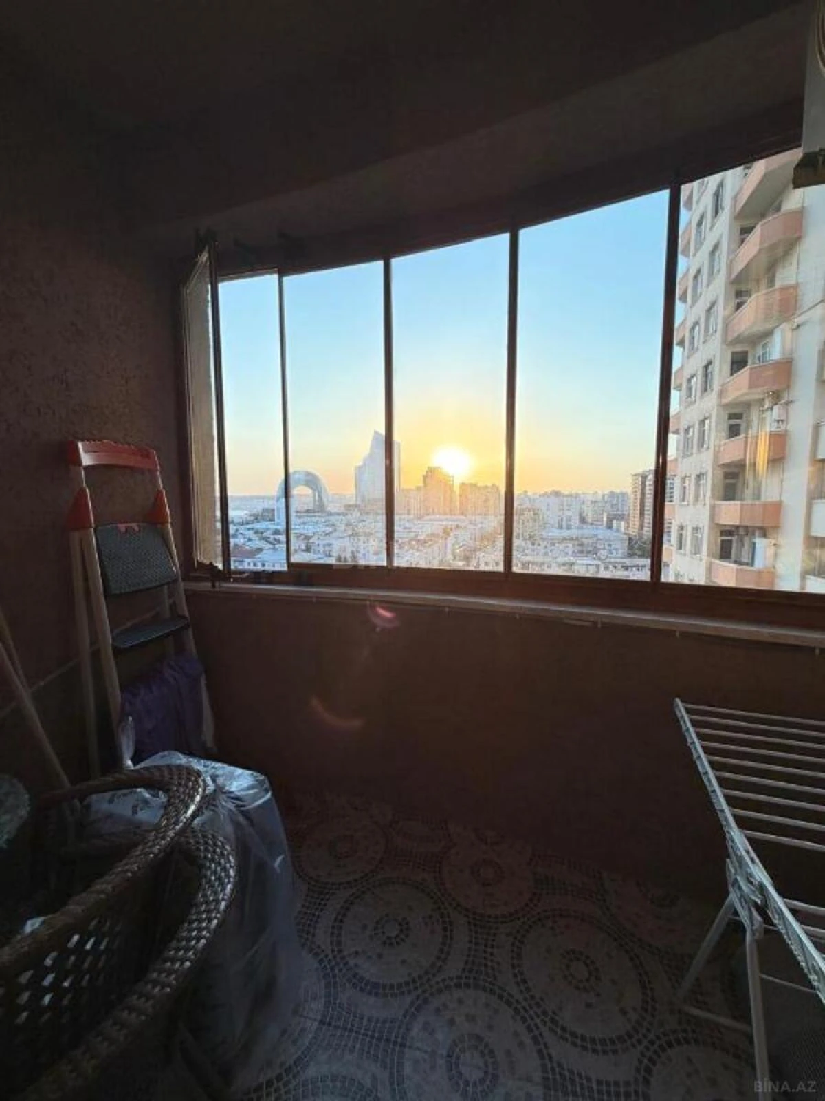 Satılır 2 otaqlı mənzil 70 m²