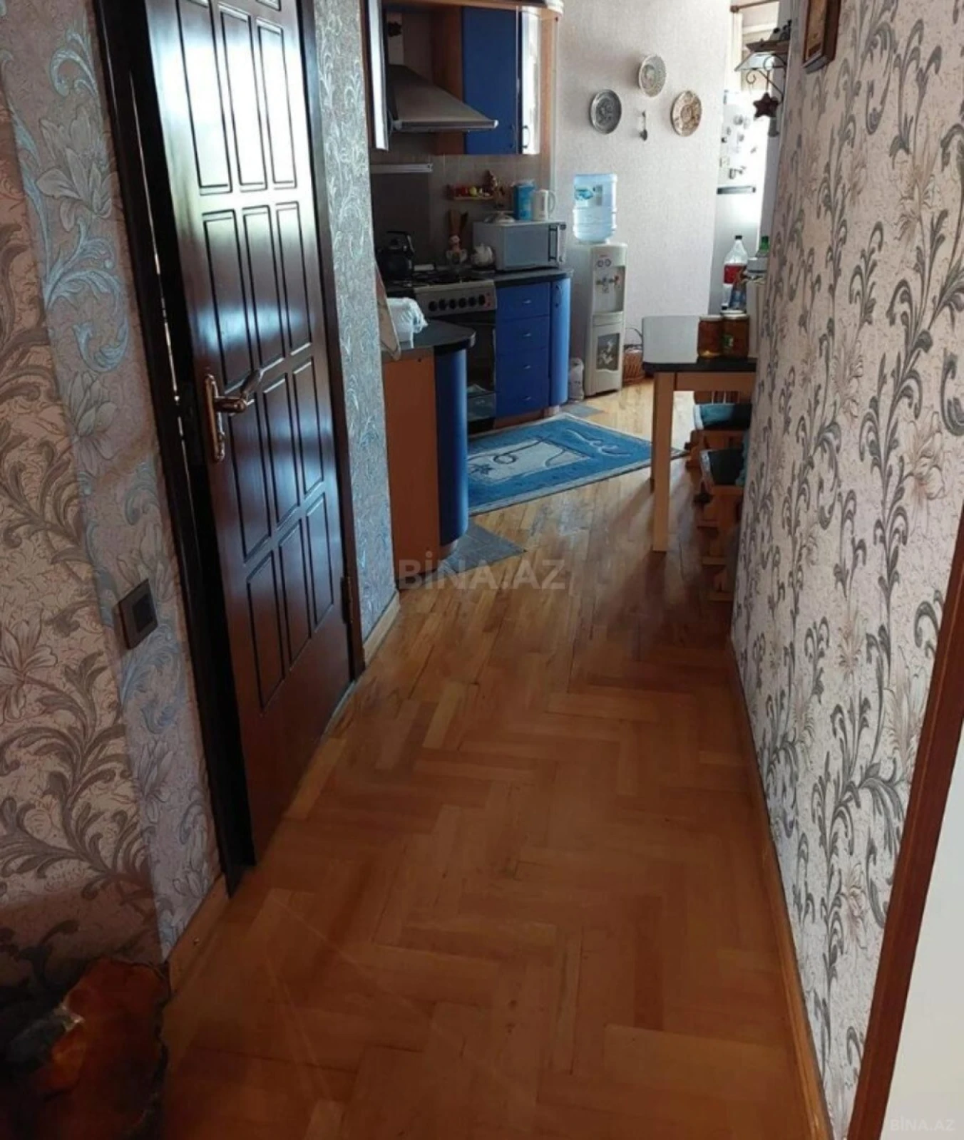 Satılır 4 otaqlı mənzil 92 m²