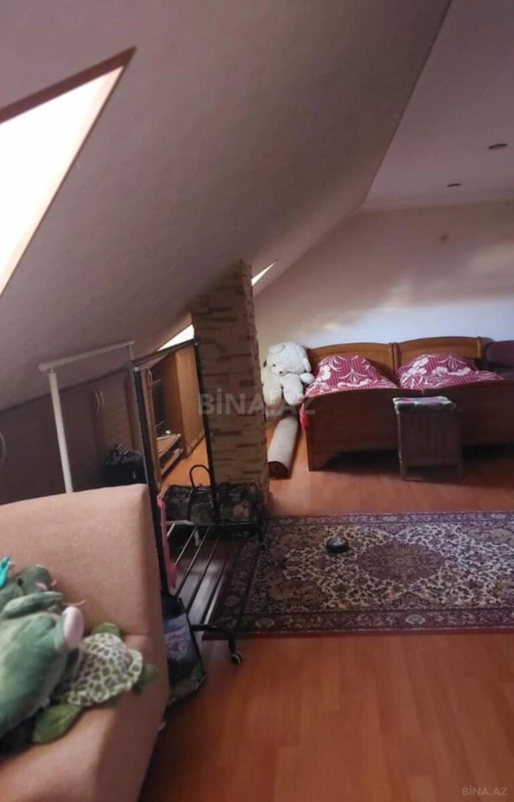 Satılır 4 otaqlı mənzil 92 m²