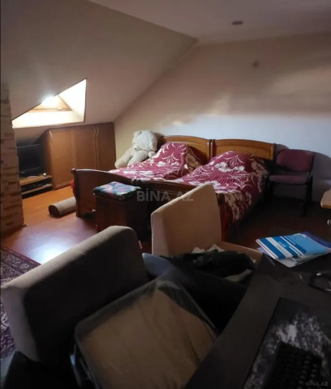 Satılır 4 otaqlı mənzil 92 m²