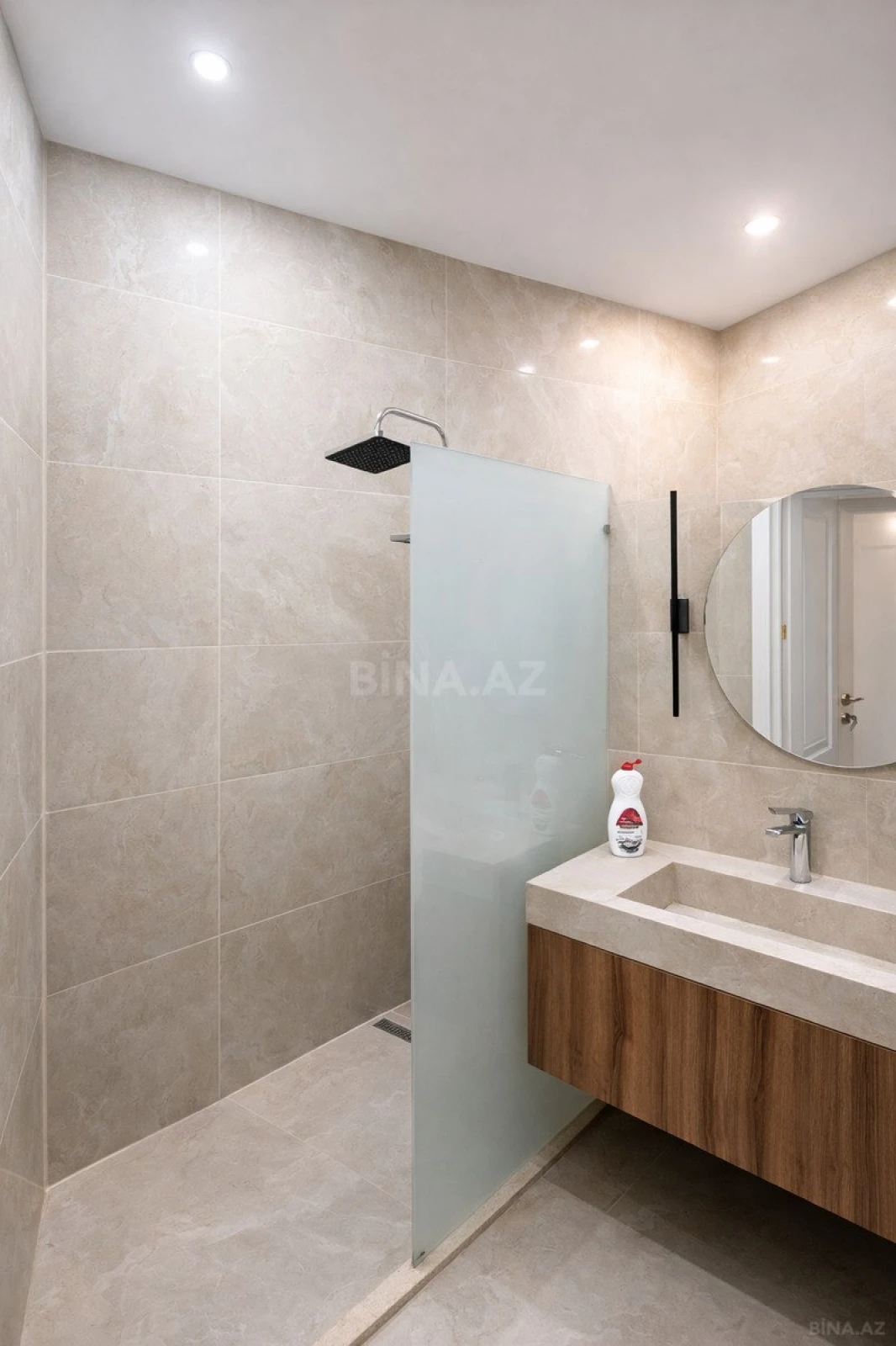Satılır 3 otaqlı mənzil 124.5 m²