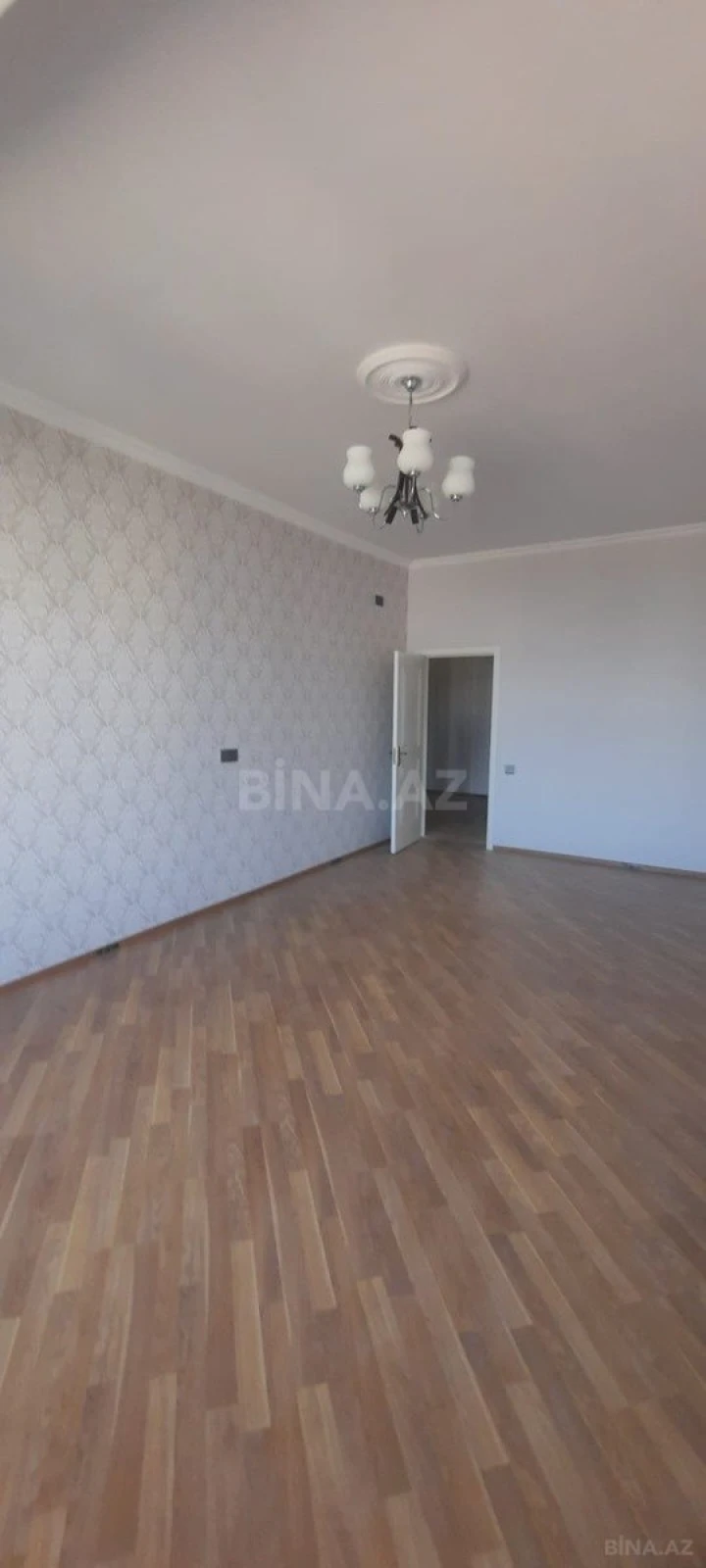 Satılır 3 otaqlı mənzil 120 m²