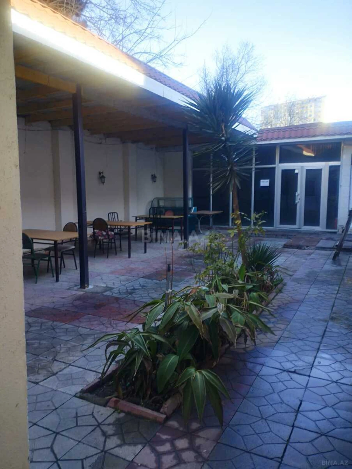 Kirayə verilir obyekt 400 m²