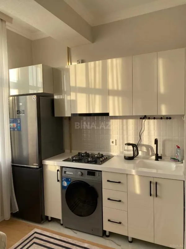 Satılır 1 otaqlı mənzil 42 m²