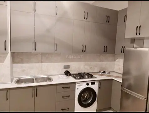 Kirayə verilir 2 otaqlı mənzil 69 m²