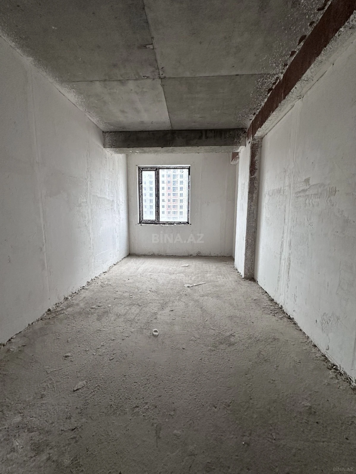 Satılır 4 otaqlı mənzil 148 m²