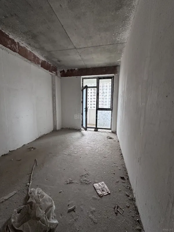 Satılır 4 otaqlı mənzil 148 m²