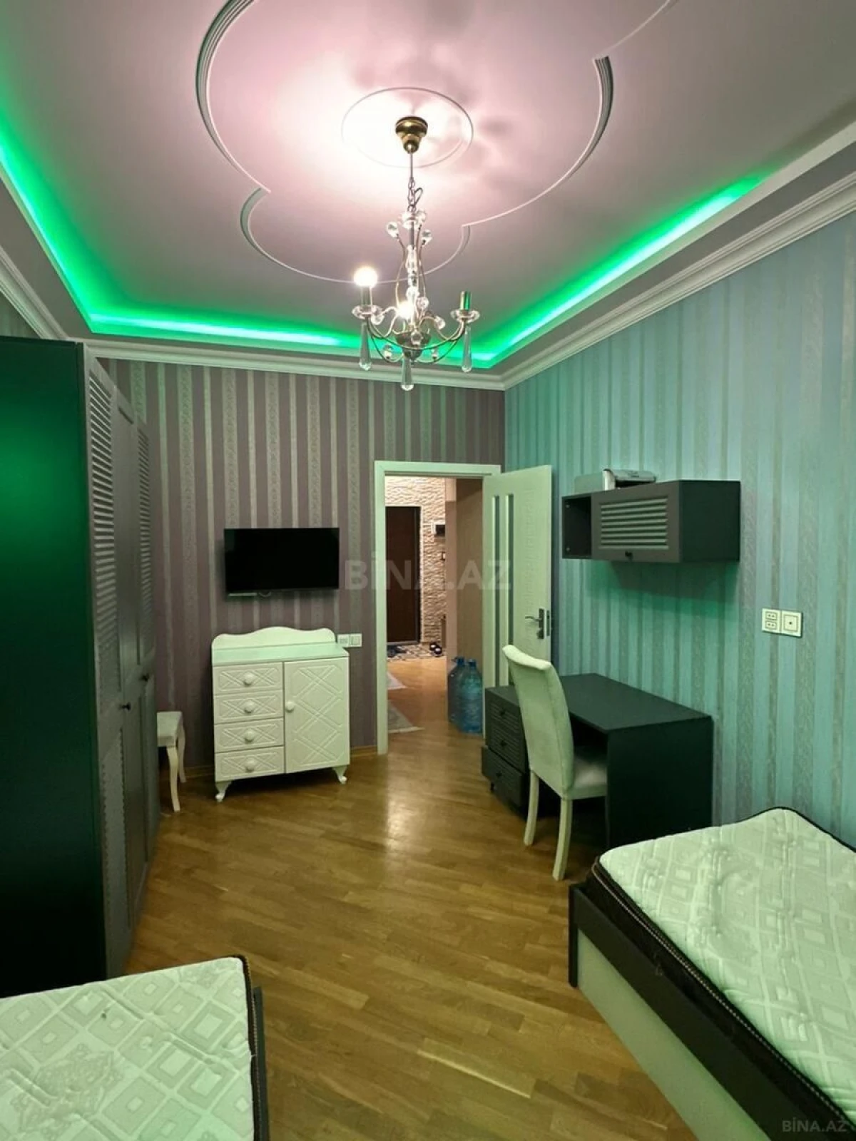 Kirayə verilir 3 otaqlı mənzil 98 m²